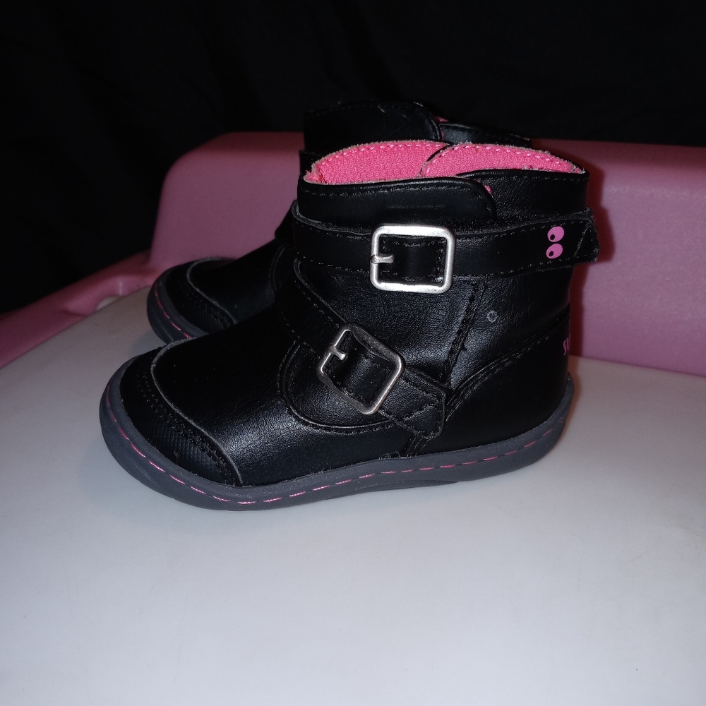 Shoes - Picture 3 of 12